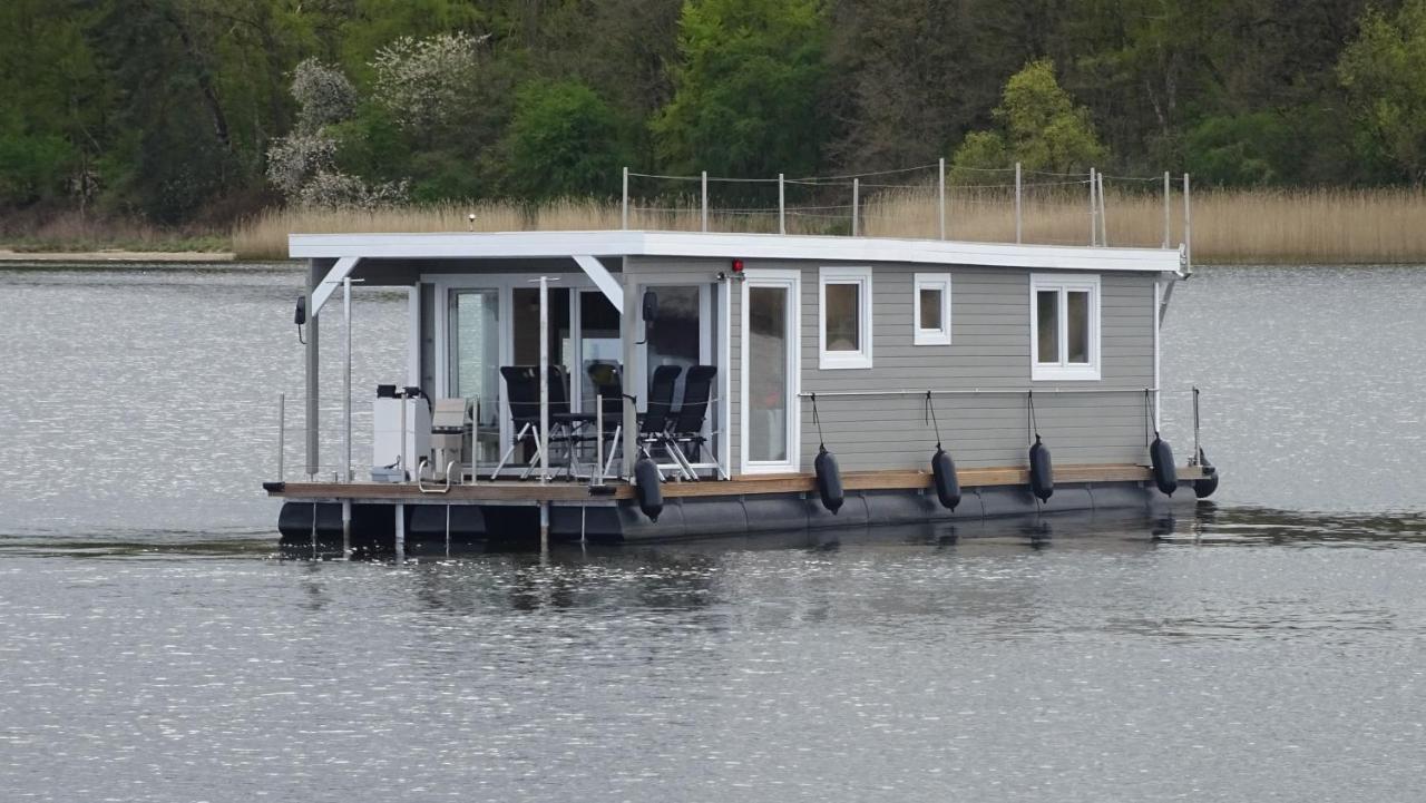 Hausboot Janne Inclusive Kanu Nach Verfuegbarkeit Sup Und Wlan 50 Mbit S Flat Botel